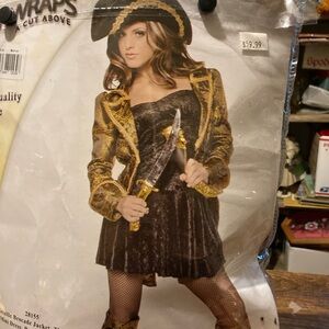 Underwraps She Captain costume